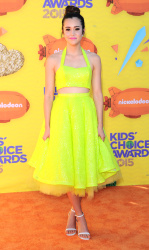 Megan Nicole - 28th Annual Kids' Choice Awards, Inglewood, 28 марта 2015 (13xHQ) 0vd0kIBv