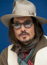 Johnny Depp - "The Tourist" press conference portraits by Armando Gallo (New York, December 6, 2010) - 31xHQ 1Dqhqa30