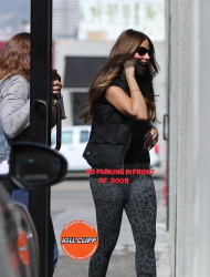 Sofía Vergara - Out and about in LA - February 19, 2015 (16xHQ) 2jfy7Tnf