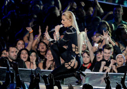 Iggy Azalea - Iggy Azalea - 2014 MTV Video Music Awards in Los Angeles, August 24, 2014 - 129xHQ 2oEDRjBD