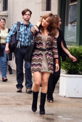 Jennifer Lopez - On the set of The Back-Up Plan in NYC (16.07.2009) - 120xHQ 38TdGkYN