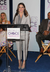 Sophia Bush - People's Choice Awards 2013 Nomination Announcements (2012.11.15) - 187xHQ 42HY8gKV