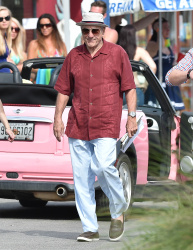 Zac Efron & Robert De Niro - On the set of Dirty Grandpa in Tybee Island,Giorgia 2015.04.27 - 53xHQ 4AayryYh