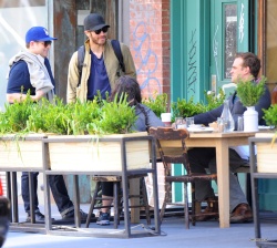 Jake Gyllenhaal & Jonah Hill & America Ferrera - Out And About In NYC 2013.04.30 - 37xHQ 4GURFKNQ
