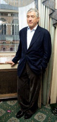 Robert De Niro - "Everybody's Fine" press conference portraits by Armando Gallo (New York, November 15, 2009) - 10xHQ 4rgvlMCb