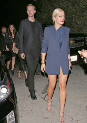 Calvin Harris and Rita Ora - leaving 1 OAK nightclub in Los Angeles - January 25, 2014 - 25xHQ 5A2hjrVA