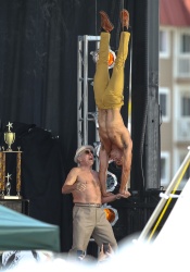 Zac Efron & Robert De Niro - On the set of Dirty Grandpa in Tybee Island,Giorgia 2015.04.30 - 140xHQ 5Gy5RHy2