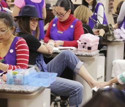 Emmy Rossum - at a nail salon in Beverly Hills - February 20, 2015 (48xHQ) 6s3Fk77t