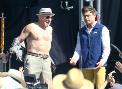 Zac Efron & Robert De Niro - On the set of Dirty Grandpa in Tybee Island,Giorgia 2015.04.30 - 140xHQ 8VySk79m