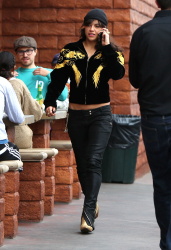 Michelle Rodriguez - Michelle Rodriguez - Out and about in Beverly Hills - February 7, 2015 (27xHQ) 9cbh6Vl6