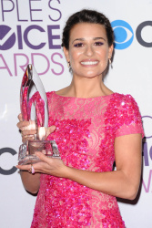 Lea Michele - 2013 People's Choice Awards at the Nokia Theatre in Los Angeles, California - January 9, 2013 - 339xHQ Cj7pJTmT