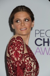 Stana Katic - 40th People's Choice Awards held at Nokia Theatre L.A. Live in Los Angeles (January 8, 2014) - 84xHQ En8mz2q1