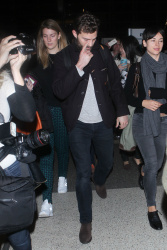 Jamie Dornan - Spotted at at LAX Airport with his wife, Amelia Warner - January 13, 2015 - 69xHQ ErbwycIh