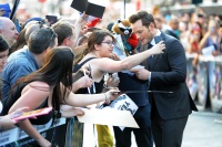 Крис Прэтт (Chris Pratt) ‘Guardians of the Galaxy’ Premiere at Empire Leicester Square in London, 24.07.2014 (50xHQ) HiP8owL1