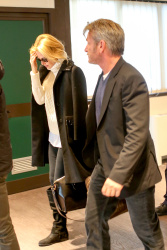 Sean Penn - Sean Penn and Charlize Theron - depart from Rome after a Valentine's Day weekend - February 15, 2015 (37xHQ) IwlcHRlQ
