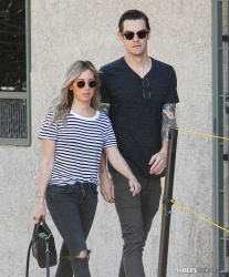 Ashley Tisdale - Out for breakfast with Chris in Studio City - February 14, 2015 (24xHQ) KzSS48RX