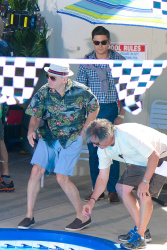 Zac Efron and Robert De Niro - film scenes for 'Dirty Grandpa' at Tybee Sea and Breeze Hotel in Tybee Island, Georgia - May 6, 2015 - 33xHQ MQobTD5i