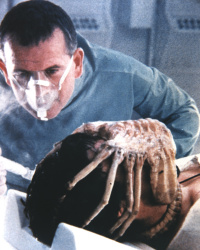 Ian Holm, Sigourney Weaver - постеры и промо стиль к фильму "Alien (Чужой)", 1979 (70хHQ) OAtHL1s7