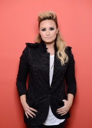 Demi Lovato - Teen Choice Awards portraits 2013 - 3xHQ OX2RNjix