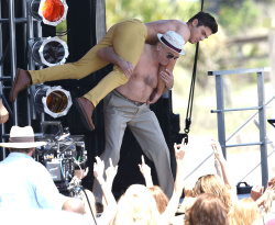 Zac Efron & Robert De Niro - On the set of Dirty Grandpa in Tybee Island,Giorgia 2015.04.30 - 140xHQ PWcXCnkF