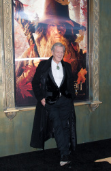 Ian McKellen - 'The Hobbit An Unexpected Journey' New York Premiere benefiting AFI at Ziegfeld Theater in New York - December 6, 2012 - 28xHQ PyAPYG9W