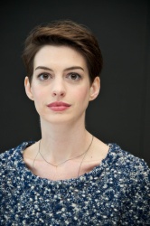 Anne Hathaway - Les Miserables press conference portraits by Magnus Sundholm (New York, December 2, 2012) - 12xHQ QKIaDYYX