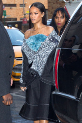 Rihanna - arriving at Kanye West's fashion show in New York City - February 12, 2015 (11xHQ) QSH1PaJI