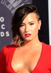 Demi Lovato - At the MTV Video Music Awards, August 24, 2014 - 112xHQ QYZG9v2v