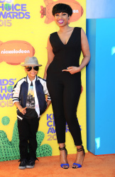 Jennifer Hudson - Jennifer Hudson - 28th Annual Kids' Choice Awards, Inglewood, 28 марта 2015 (145xHQ) R7PnNNKc
