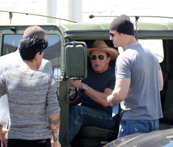 Arnold Schwarzenegger - seen out in Los Angeles - April 18, 2015 - 72xHQ YxGbGUlx
