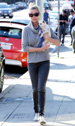 Katherine Heigl - Out & About in Los Angeles, 27 января 2015 (21xHQ) ZS6QHTt0