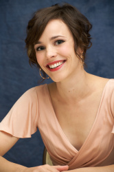 Rachel McAdams - The Lucky Ones press conference portraits by Vera Anderson (Beverly Hills, September 26, 2008) - 6xHQ A8Kz3l56