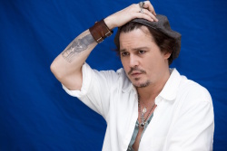 Johnny Depp - "The Rum Diary" press conference portraits by Armando Gallo (Hollywood, October 13, 2011) - 34xHQ B8stYEMX