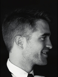 Robert Pattinson - Robert Pattinson - Simon Emmett Photoshoot for Esquire UK September 2014 - 6xHQ BQ63tvXw