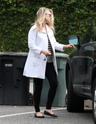 Ali Larter - Ali Larter - Leaving The Walther School in West Hollywood - February 20, 2015 (25xHQ) BcpHup3i