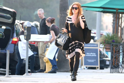 Isla Fisher - Out and about in Beverly Hills, 9 января 2015 (21xHQ) CRqoNwlc