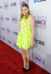 Chloe Moretz - 39th Annual People's Choice Awards (Los Angeles, January 9, 2013) - 334xHQ CxaBv9QM