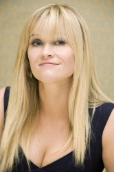 Reese Witherspoon - This Means War press conference portraits by Vera Anderson (Beverly Hills, February 4, 2012) - 14xHQ F1Koqv5B