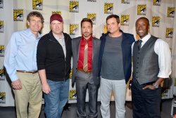 Robert Downey Jr. - "Iron Man 3" panel during Comic-Con at San Diego Convention Center (July 14, 2012) - 36xHQ G3qYllJe