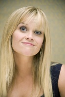 Риз Уизерспун (Reese Witherspoon) This Means War press conference portraits by Vera Anderson - Feb 4, 2012 - 14xHQ GkSEKauw
