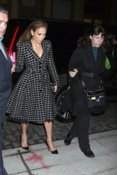 Jennifer Lopez - Arriving at the Crosby Street Hotel in New York (2015.01.20) - 16xHQ GuB18eCP
