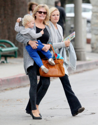Malin Akerman - Out and about in Los Feliz - February 22, 2015 (27xHQ) HgUQIZwF