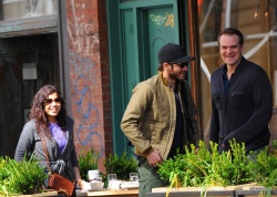 Jake Gyllenhaal & Jonah Hill & America Ferrera - Out And About In NYC 2013.04.30 - 37xHQ J5BOZNGt