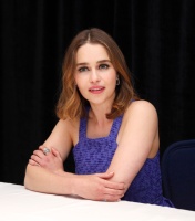 Эмилия Кларк (Emilia Clarke) 'Me Before You' Press Conference at the Ritz Carlton Hotel in New York City (May 21, 2016) - 57xНQ M5f56COs
