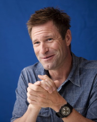 Aaron Eckhart - "The Rum Diary" press conference portraits by Armando Gallo (Hollywood, October 13, 2011) - 18xHQ MkfbdcdW