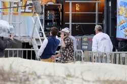 Zac Efron & Robert De Niro - On the set of Dirty Grandpa in Tybee Island,Giorgia 2015.04.28 - 103xHQ N4E594Mh