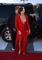 Demi Lovato - At the MTV Video Music Awards, August 24, 2014 - 112xHQ Nswl6Jii