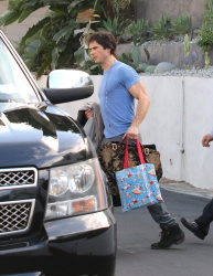 Ian Somerhalder - Leaving Nikki Reed's house in Los Angeles (July 25, 2014) - 25xHQ O2Pw468Q