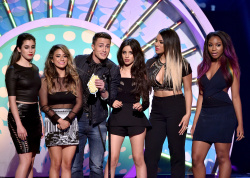 Fifth Harmony - at FOX's 2014 Teen Choice Awards in Los Angeles, California - 32xHQ OlSQgXhC