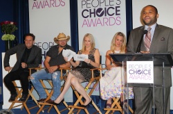 Kaley Cuoco - People's Choice Awards Nomination Announcements in Beverly Hills - November 15, 2012 - 146xHQ OscFzehe